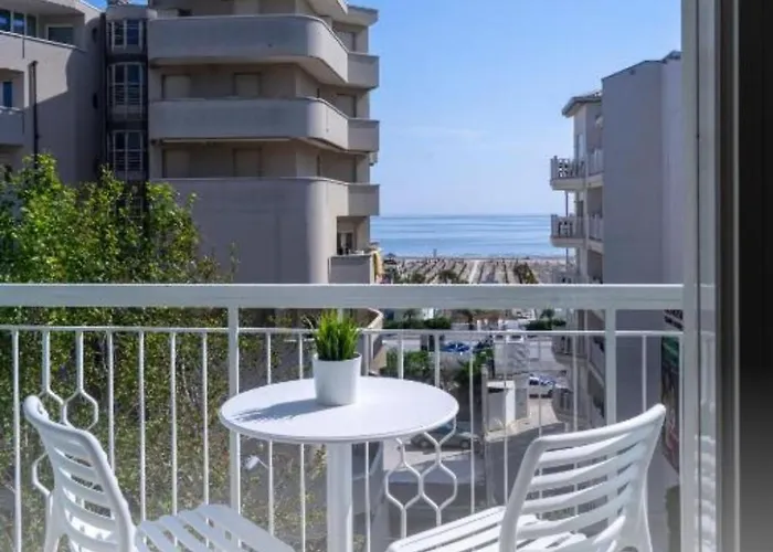 Hotel Constellation 3*