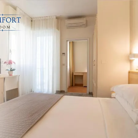 Hotel Constellation 3*